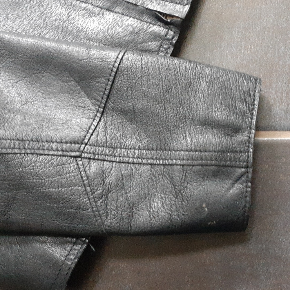 Genuine Leather GAP Y2K jacket (vintage) - Picture 16 of 16